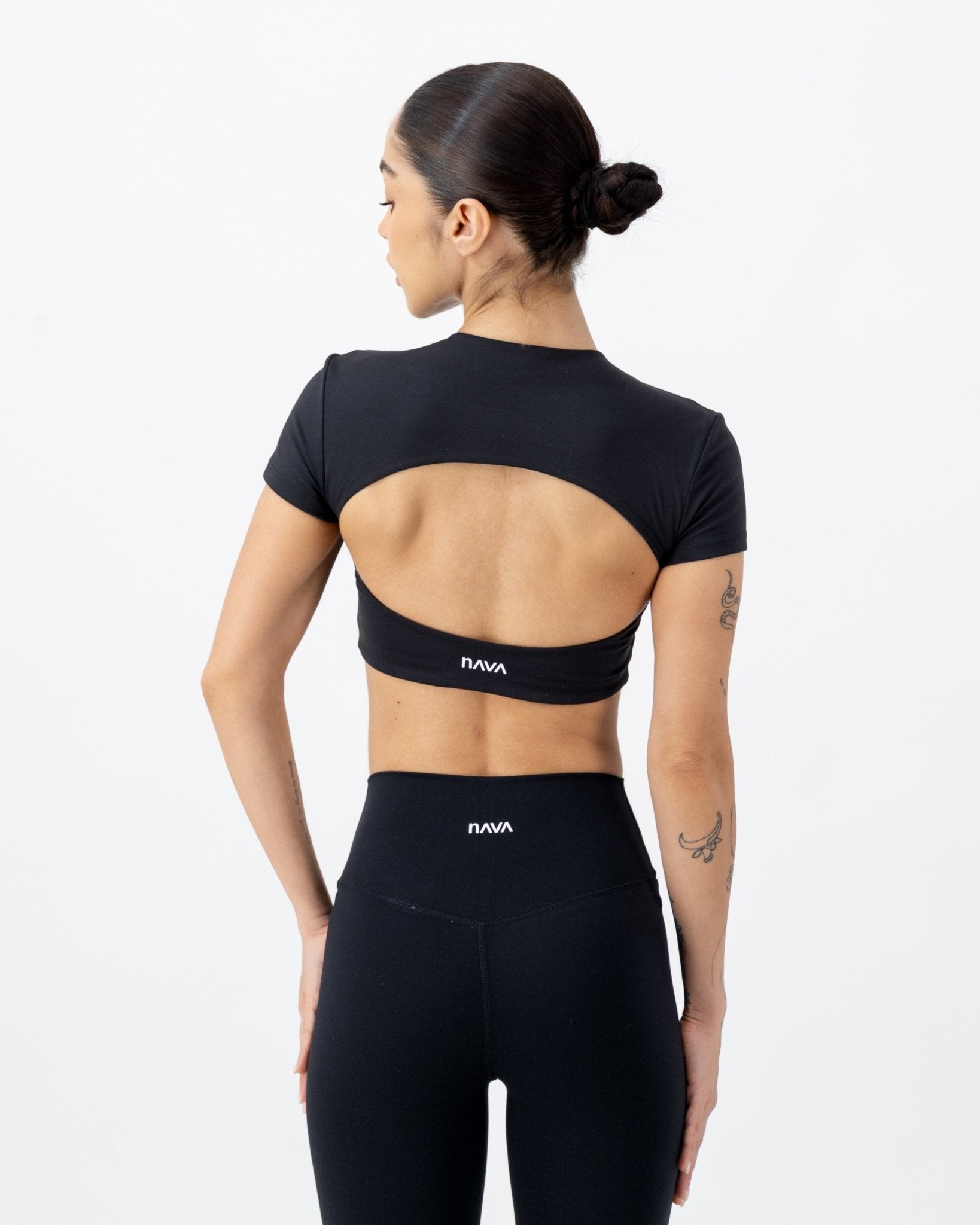 Eclipse Top | Onyx Black – women’s activewear by NAVA