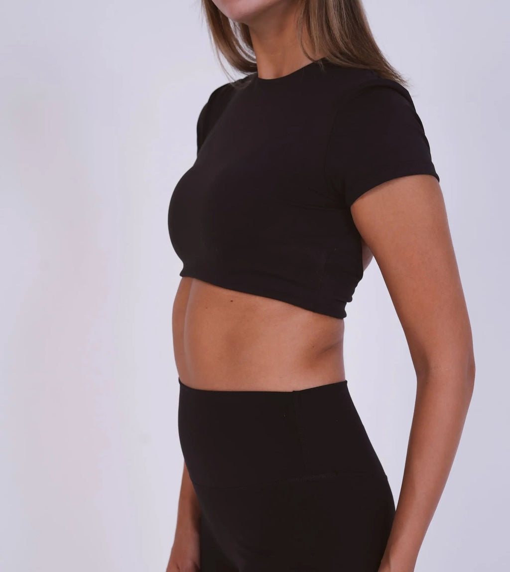 Eclipse Top – Onyx Black – women’s activewear by NAVA