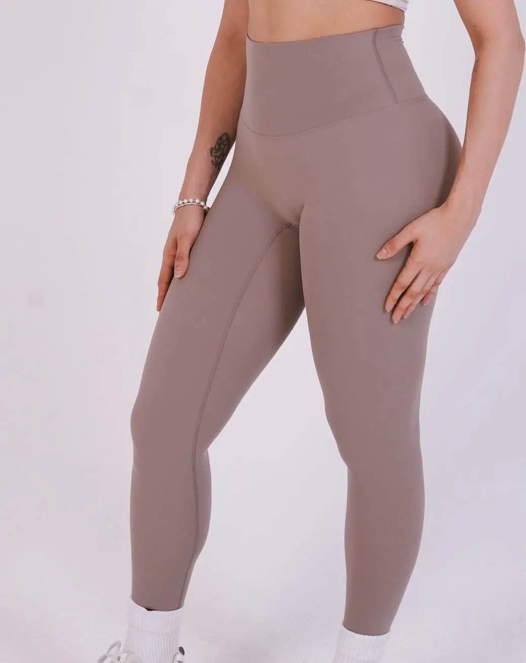 Flow High - Rise Leggings – Sandstone – women’s activewear by NAVA