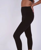 NAVA Leggings – Onyx Black – women’s activewear by NAVA